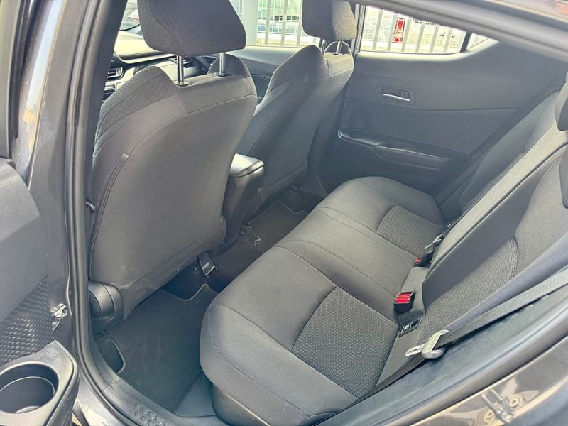 TOYOTA C-HR 1.8i Hybrid