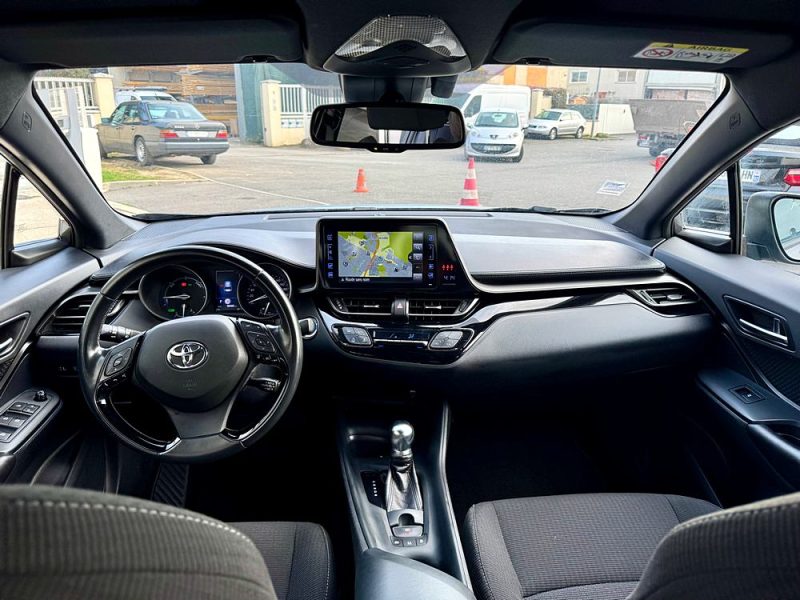 TOYOTA C-HR 1.8i Hybrid