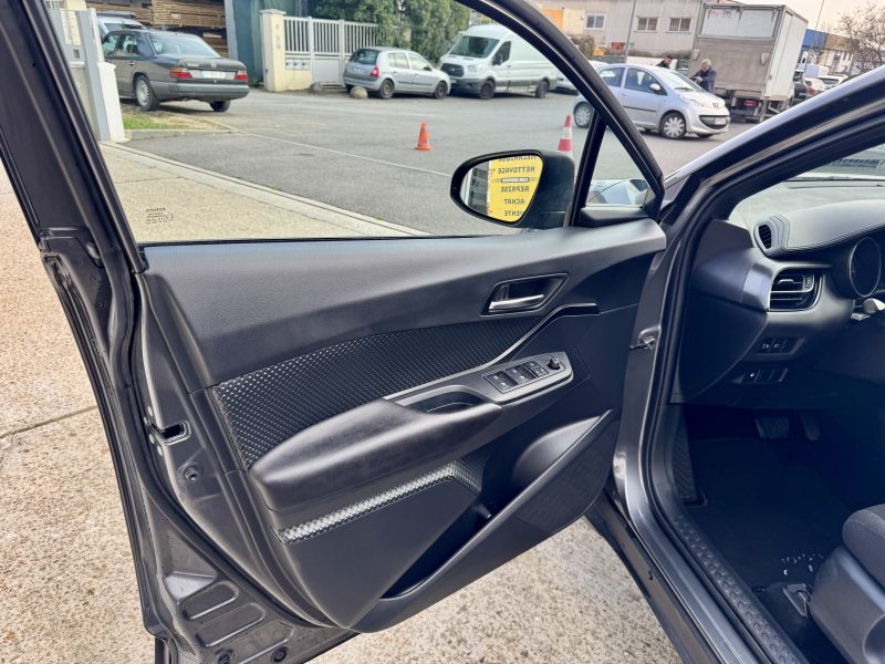 TOYOTA C-HR 1.8i Hybrid