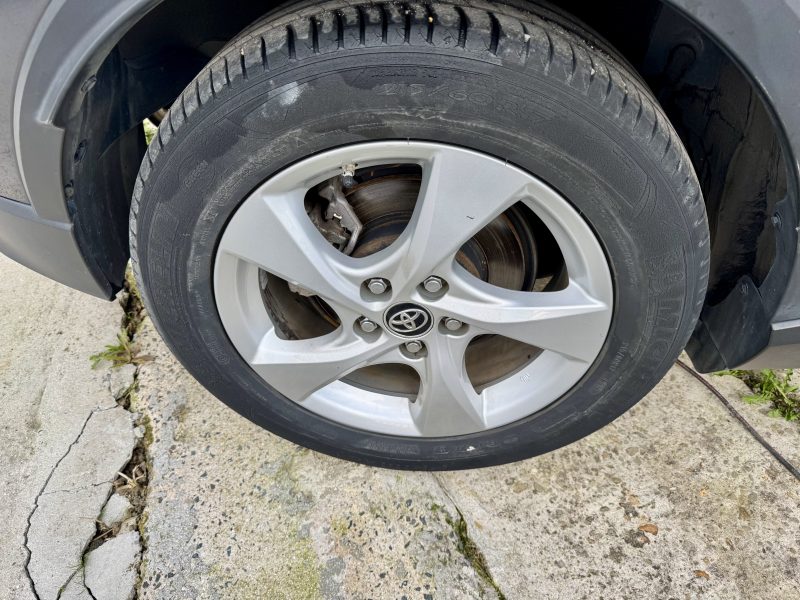 TOYOTA C-HR 1.8i Hybrid