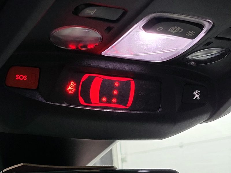 PEUGEOT 3008 II Hybrid4 300cv GT Boîte Auto e-EAT8