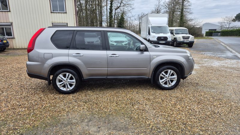 NISSAN X-TRAIL 2010