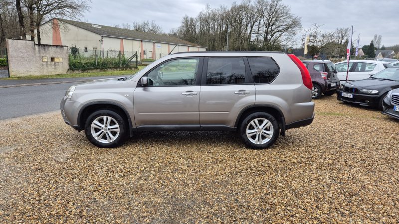 NISSAN X-TRAIL 2010