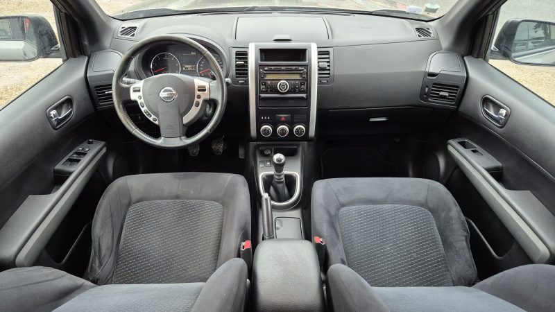 NISSAN X-TRAIL 2010