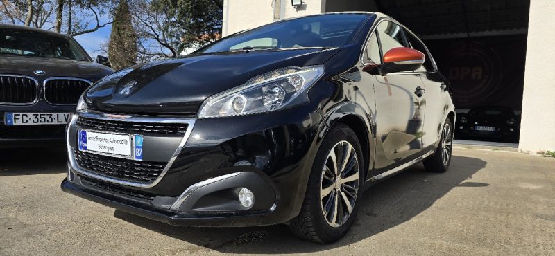 PEUGEOT 208 82 cv Rolland Garros Paris 