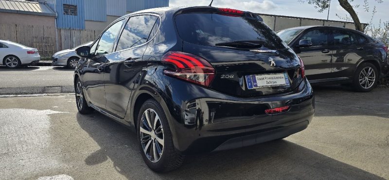 PEUGEOT 208 82 cv Rolland Garros Paris 