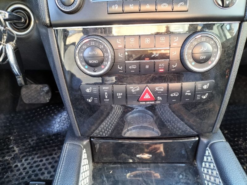 MERCEDES-BENZ ML420CDI V8 4 MATIC PACK AMG