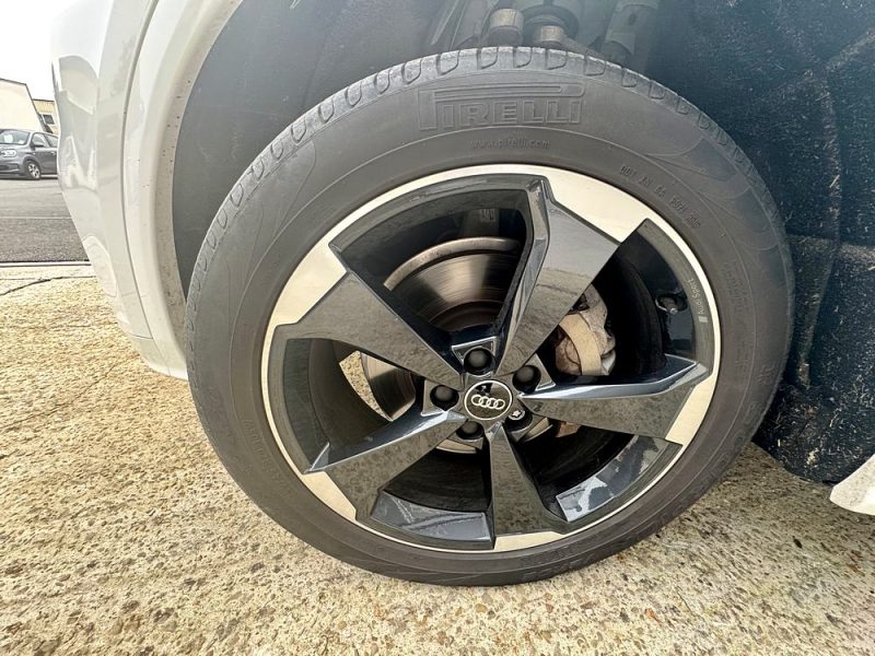 AUDI Q5 2.0l TDI 190cv S-Line