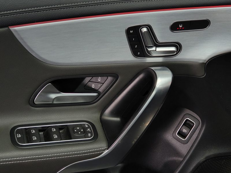 MERCEDES-BENZ CLA 180d 116cv AMG Line Boîte Auto 7G-DCT