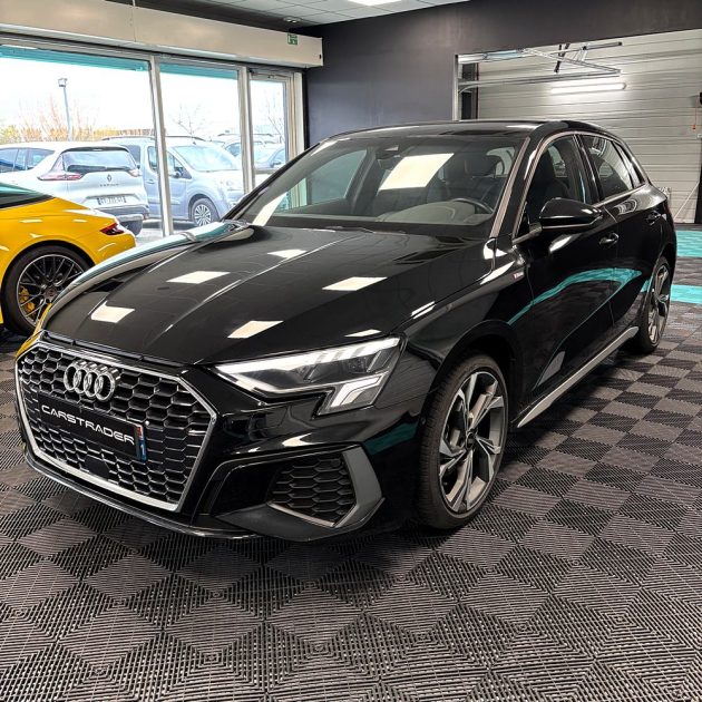 AUDI A3 Sportback 35 TFSI 150 ch S-tronic S-LINE Garantie 12 Mois 