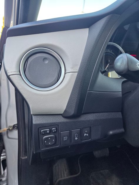 TOYOTA AURIS 1.8L VVTi 99Cv HYBRID *EXECUTIVE* / REVISEE&GARANTIE 