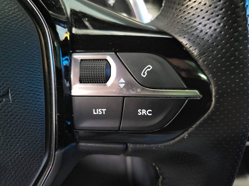 PEUGEOT 2008 GTPACK 1.5 BLUE HDI /130CH / TOIT OUVRANT / CAMERA RECUL / KEYLESS / VIRTU