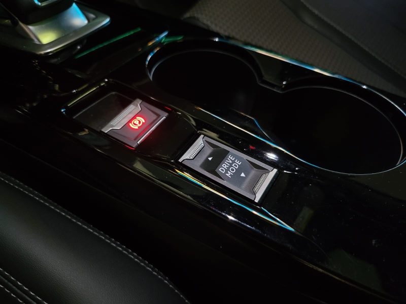 PEUGEOT 2008 GTPACK 1.5 BLUE HDI /130CH / TOIT OUVRANT / CAMERA RECUL / KEYLESS / VIRTU