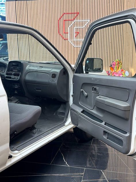 NISSAN X2 D25 S PICK UP 2.5 Di 133cv 2005