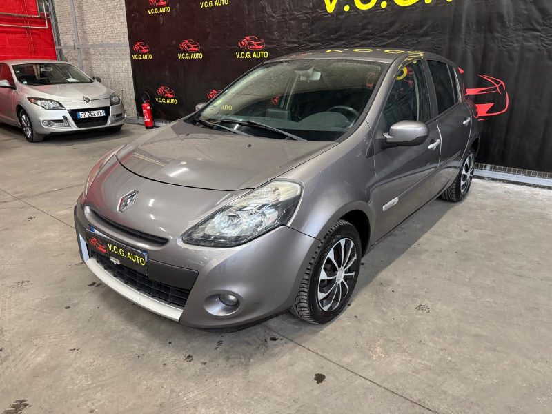 RENAULT CLIO  1.5 dCi 90 Dynamique TomTom 