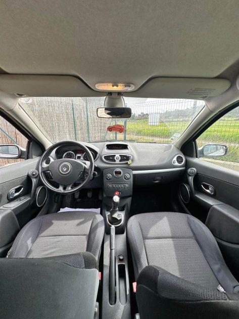 RENAULT CLIO 2006