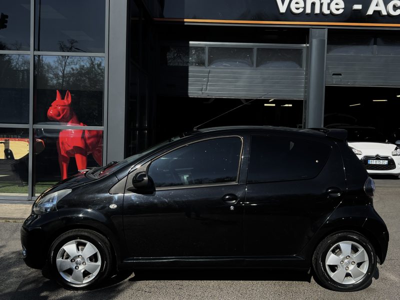 TOYOTA AYGO PHASE 2 1.0 VVTi 68 Cv 5 PORTES CLIMATISAITON CRIT AIR 1 - Garantie 1an