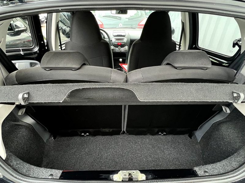 TOYOTA AYGO PHASE 2 1.0 VVTi 68 Cv 5 PORTES CLIMATISAITON CRIT AIR 1 - Garantie 1an