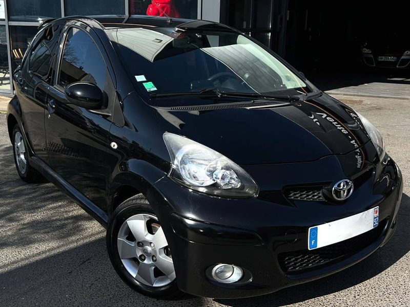 TOYOTA AYGO PHASE 2 1.0 VVTi 68 Cv 5 PORTES CLIMATISAITON CRIT AIR 1 - Garantie 1an