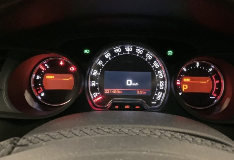 CITROEN C5 I PHASE 2 HYDRACTIVE EXCLUSIVE 2.0 HDI 180 BOITE AUTO CUIR GPS ATTELAGE  - GARANTIE 1 AN