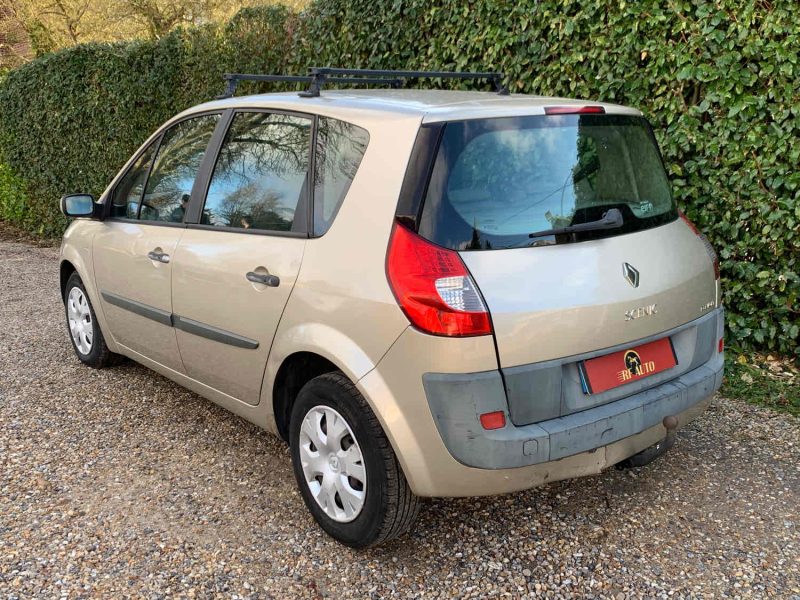 RENAULT MEGANE SCENIC 2007 1.5 dCi (86Ch)