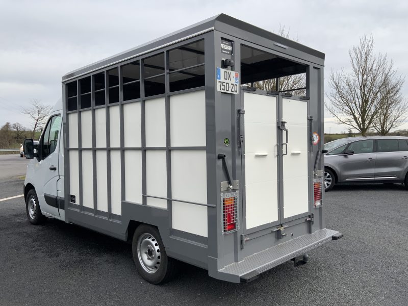 RENAULT MASTER  2016