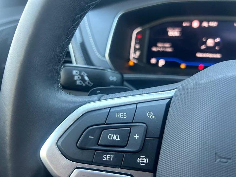 VOLKSWAGEN T-CROSS  2024