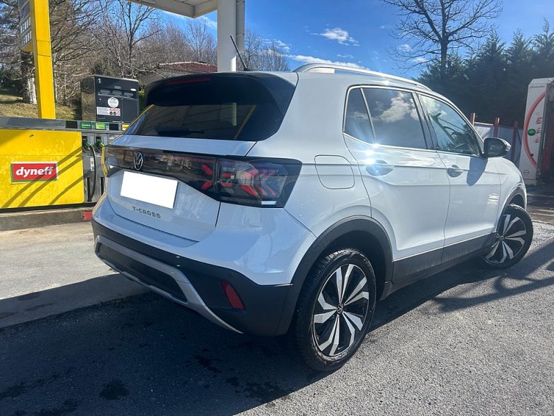 VOLKSWAGEN T-CROSS  2024