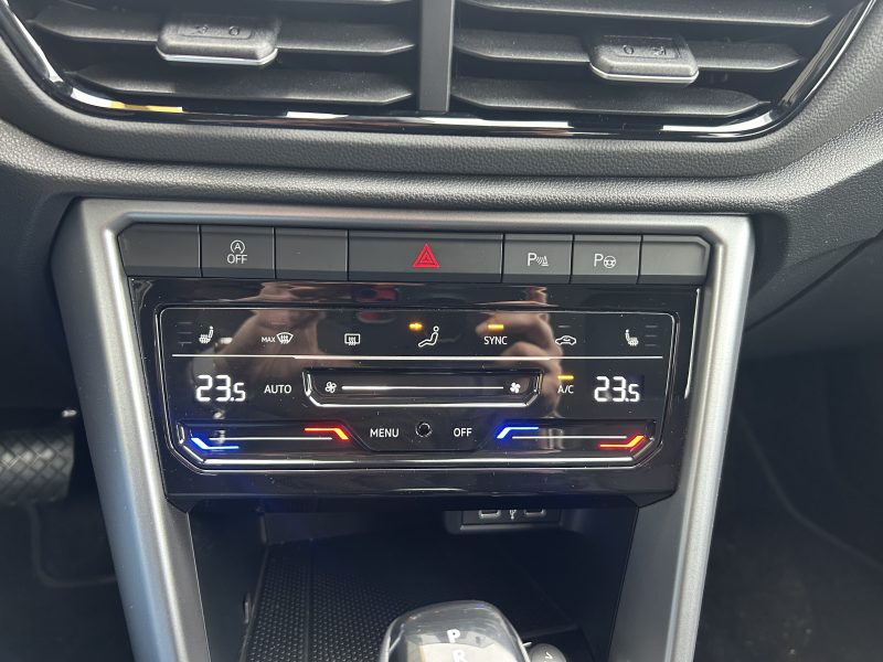 VOLKSWAGEN T-ROC 2024