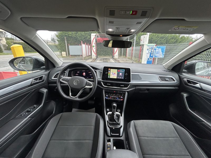 VOLKSWAGEN T-ROC 2024