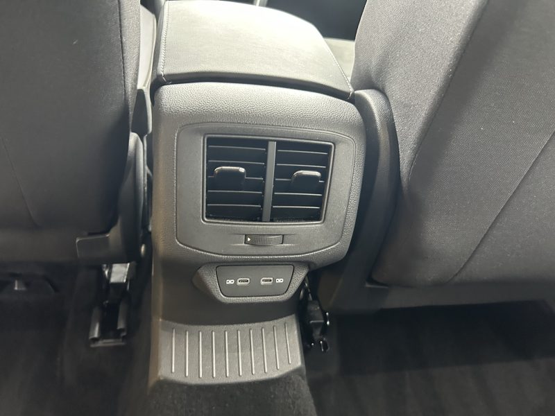 VOLKSWAGEN T-ROC 2024