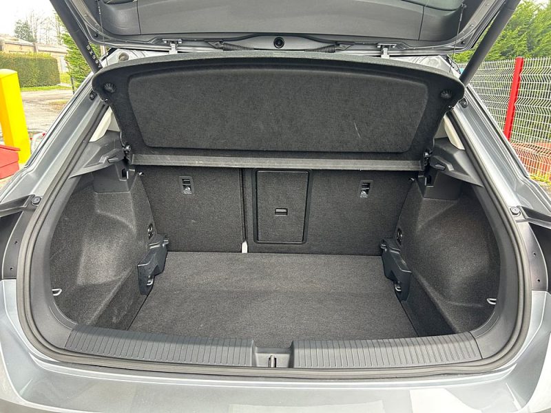 VOLKSWAGEN T-ROC 2024