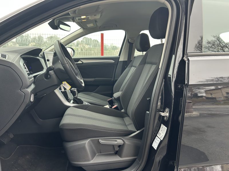 VOLKSWAGEN T-ROC 2023