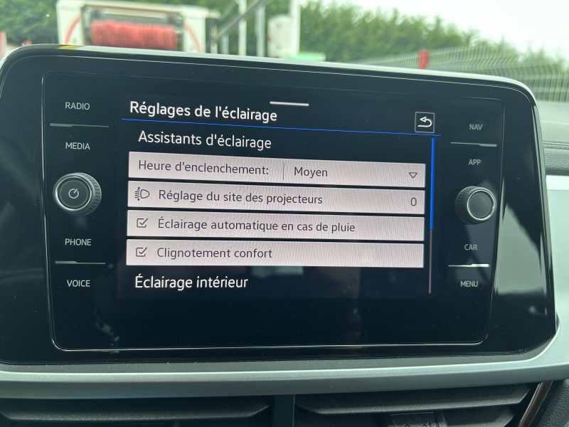 VOLKSWAGEN T-ROC 2023