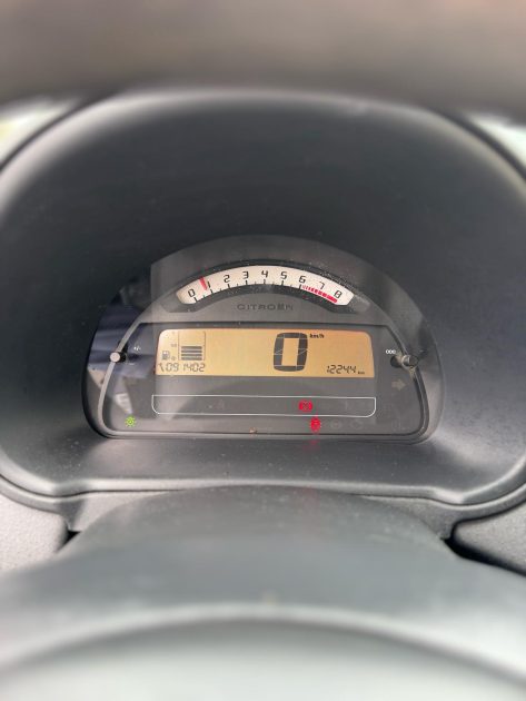 CITROEN  C2 2009 1.4 75 CV / Distribution OK / Révisée 