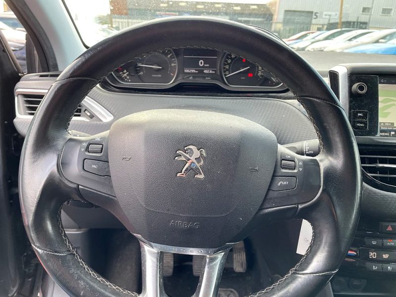 PEUGEOT 208 2019