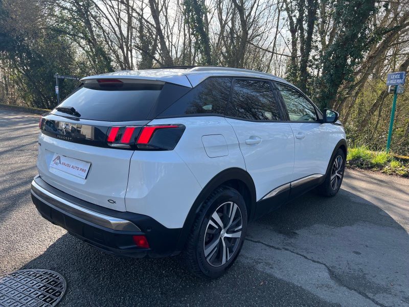 PEUGEOT 3008 2019