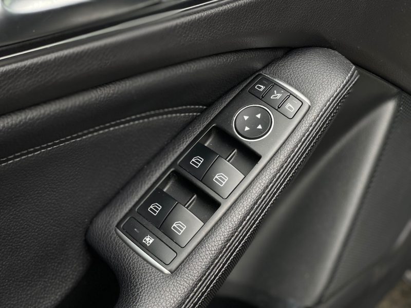 MERCEDES CLASSE A  III (2) 180 SENSATION 7G-DCT GARANTIE 6 MOIS