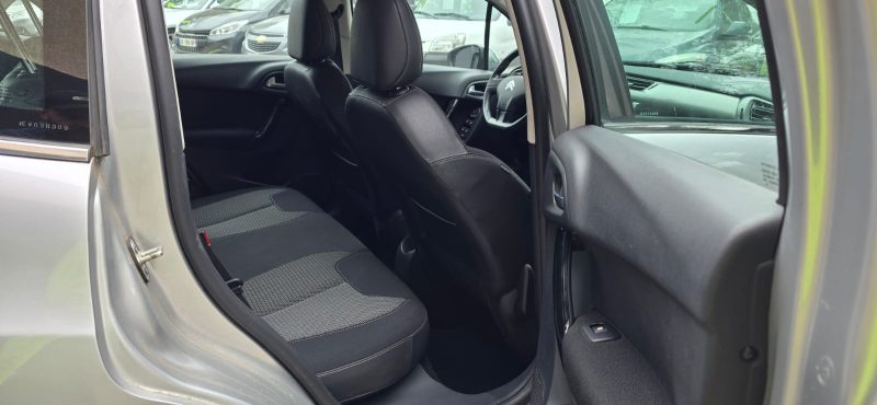 Citroën C3 II Phase 2 1.2l e-VTi 82 cv BVA6, *Très peu kilométré*, *Crit'Air 1*, *Idéale jeune condu