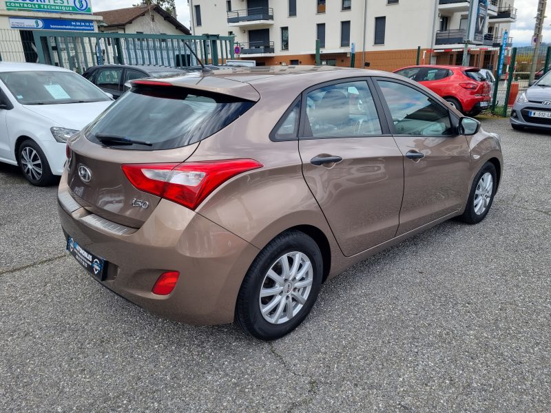HYUNDAI i30 II 2014