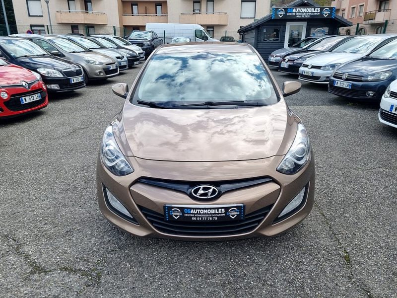 HYUNDAI i30 II 2014