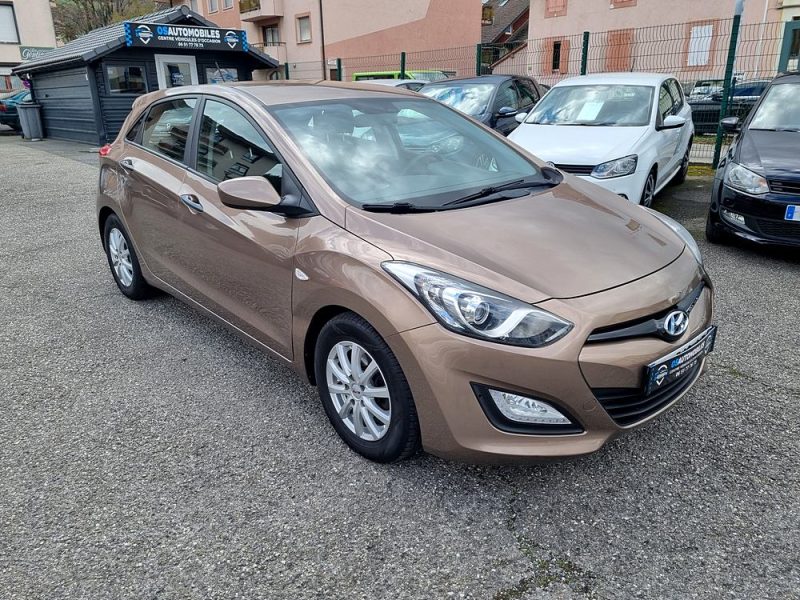 HYUNDAI i30 II 2014