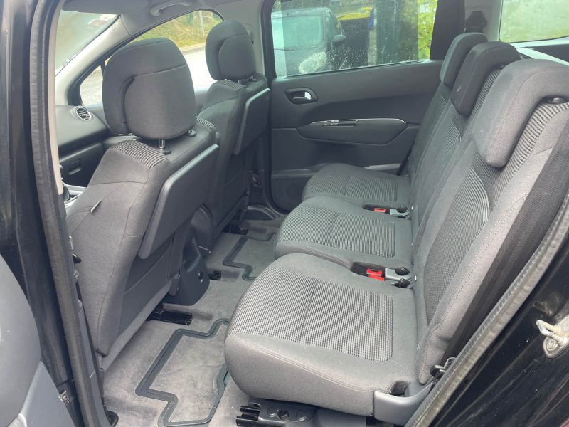 PEUGEOT 5008 1.6HDI 112CV