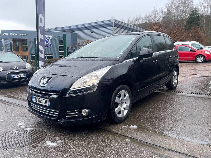 PEUGEOT 5008 1.6HDI 112CV