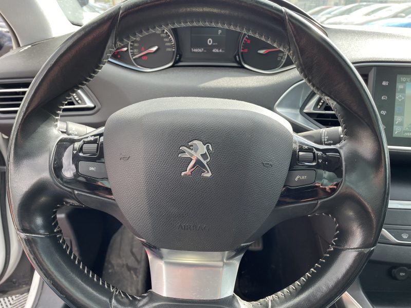 PEUGEOT 308 2015