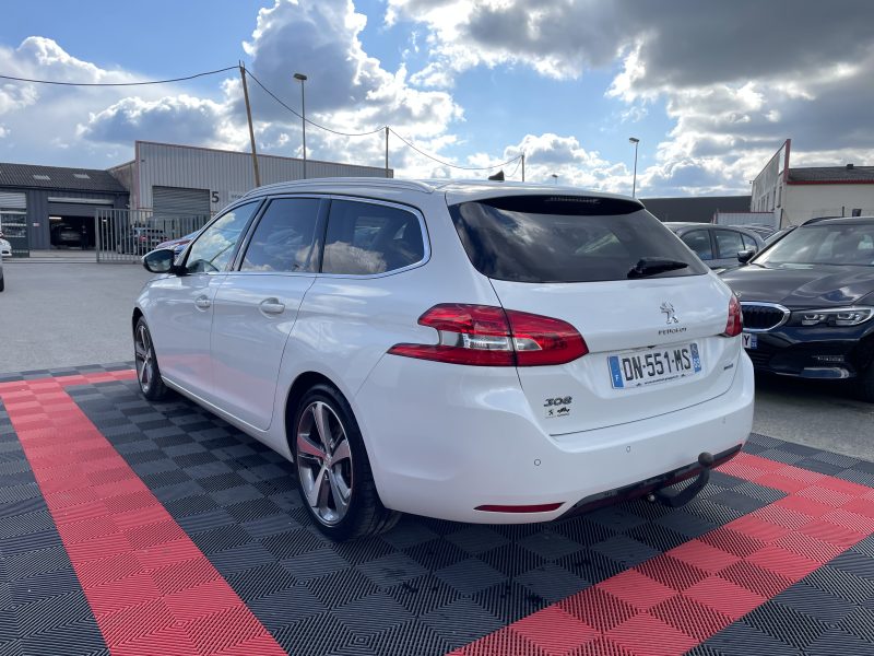 PEUGEOT 308 2015