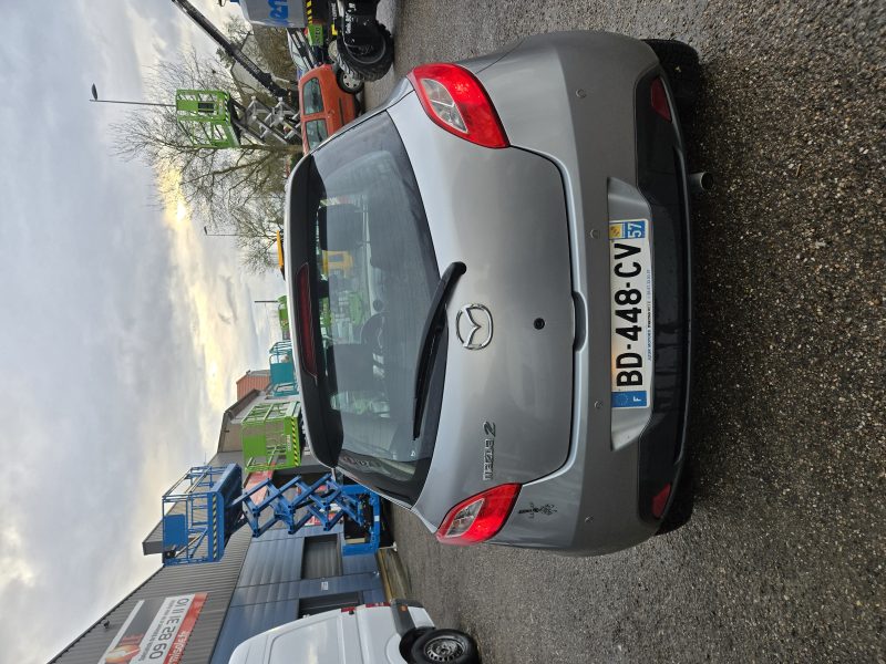 MAZDA MAZDA 2 2010