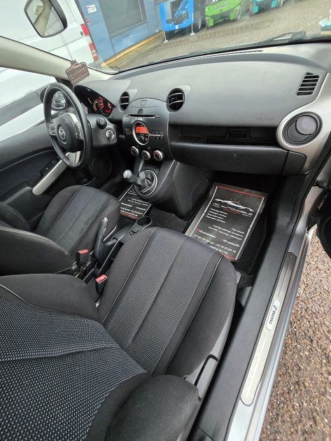 MAZDA MAZDA 2 2010