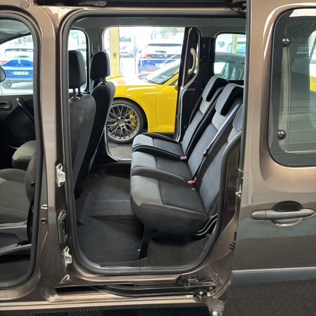 RENAULT KANGOO 1.5 BLUE DCI 95 CV TREND Garantie 12 mois