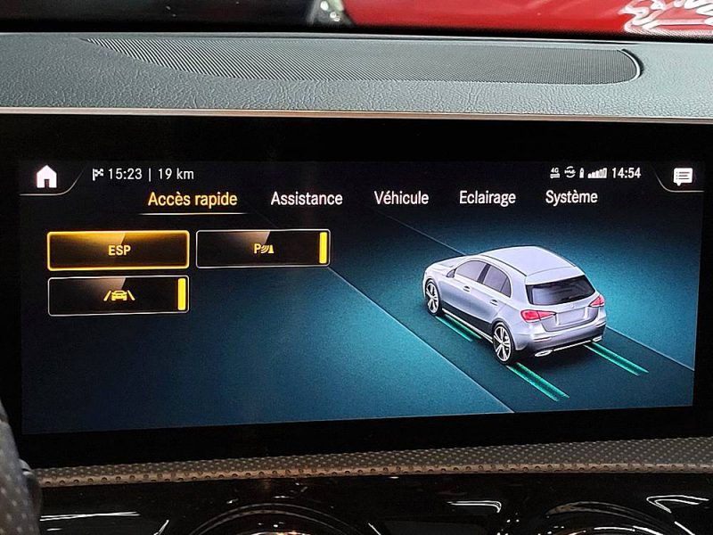 MERCEDES-BENZ CLASSE A 200 163cv AMG Line Boîte Auto 7G-DCT